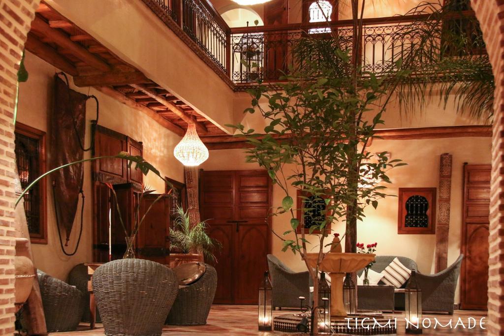 Tigmi Nomade Bed & Breakfast Tahanaout Bagian luar foto